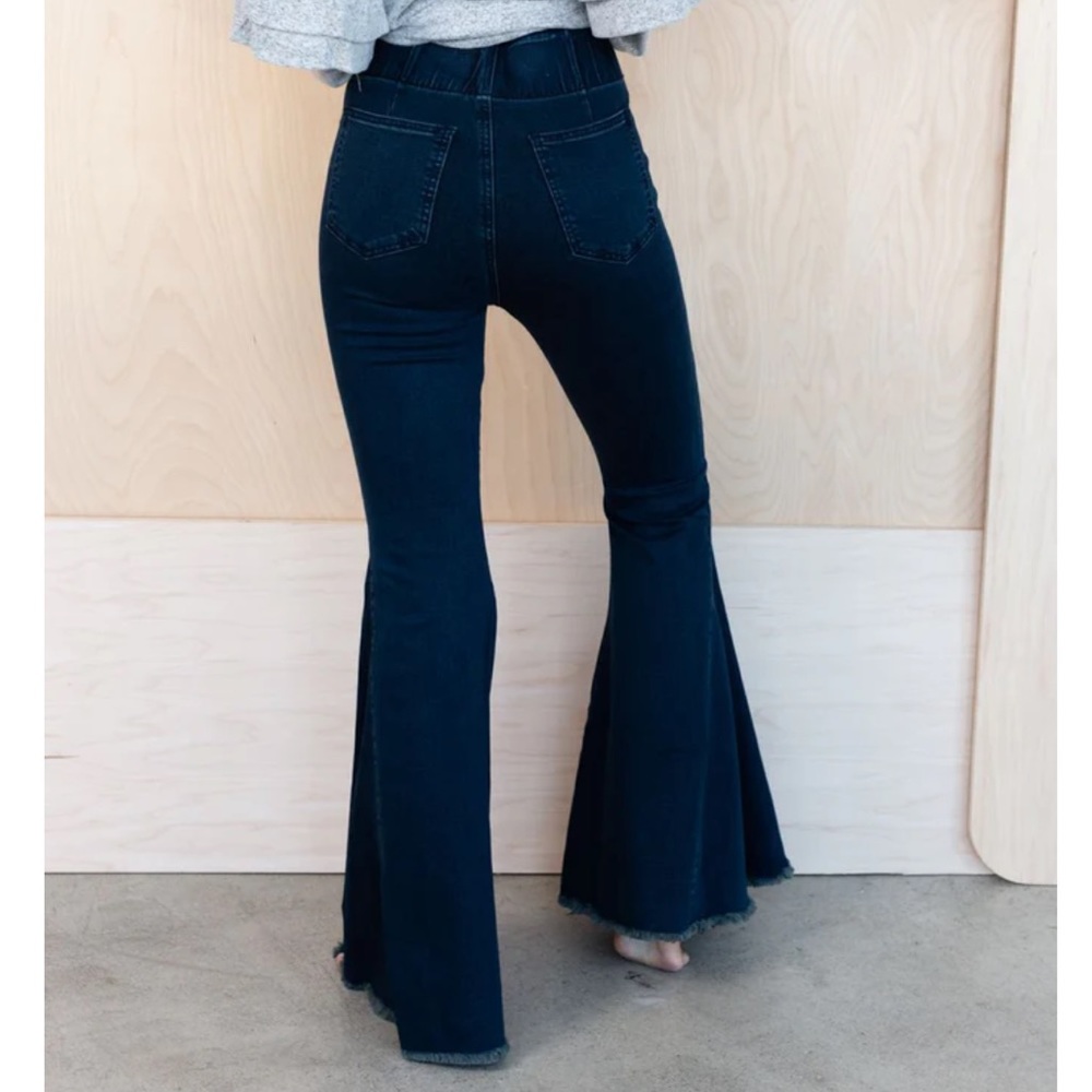 Super Flare Bell Bottom Dark Wash Pull-On Jeans Back Pockets & Raw Edge Hem (XL) - Picture 8 of 10